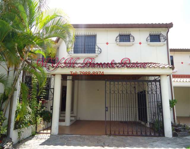 Vendo bonita casa en loma linda, colonia san benito en San Salvador - Casas  en venta | 19272