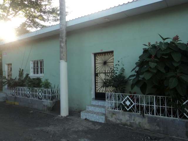 vendo bonita casa en colonia santa julia en San Miguel - Casas en venta |  31633