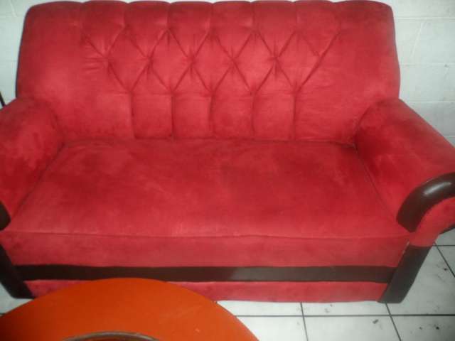 Vendo juego de sala 3 - 1 - 1 un mes de uso $190 precio fijo. en San