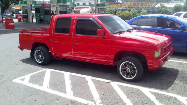 Se vende pick up nissan 95 nunca chocado en San Salvador - Autos | 37912