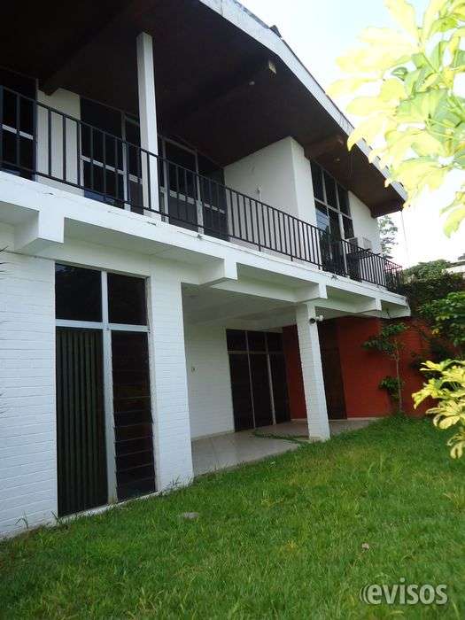 Casa en venta zona alta colonia escalon en San Salvador Casas en