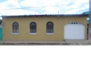 Se vende casa en zona de gran plusvalía en santa ana.